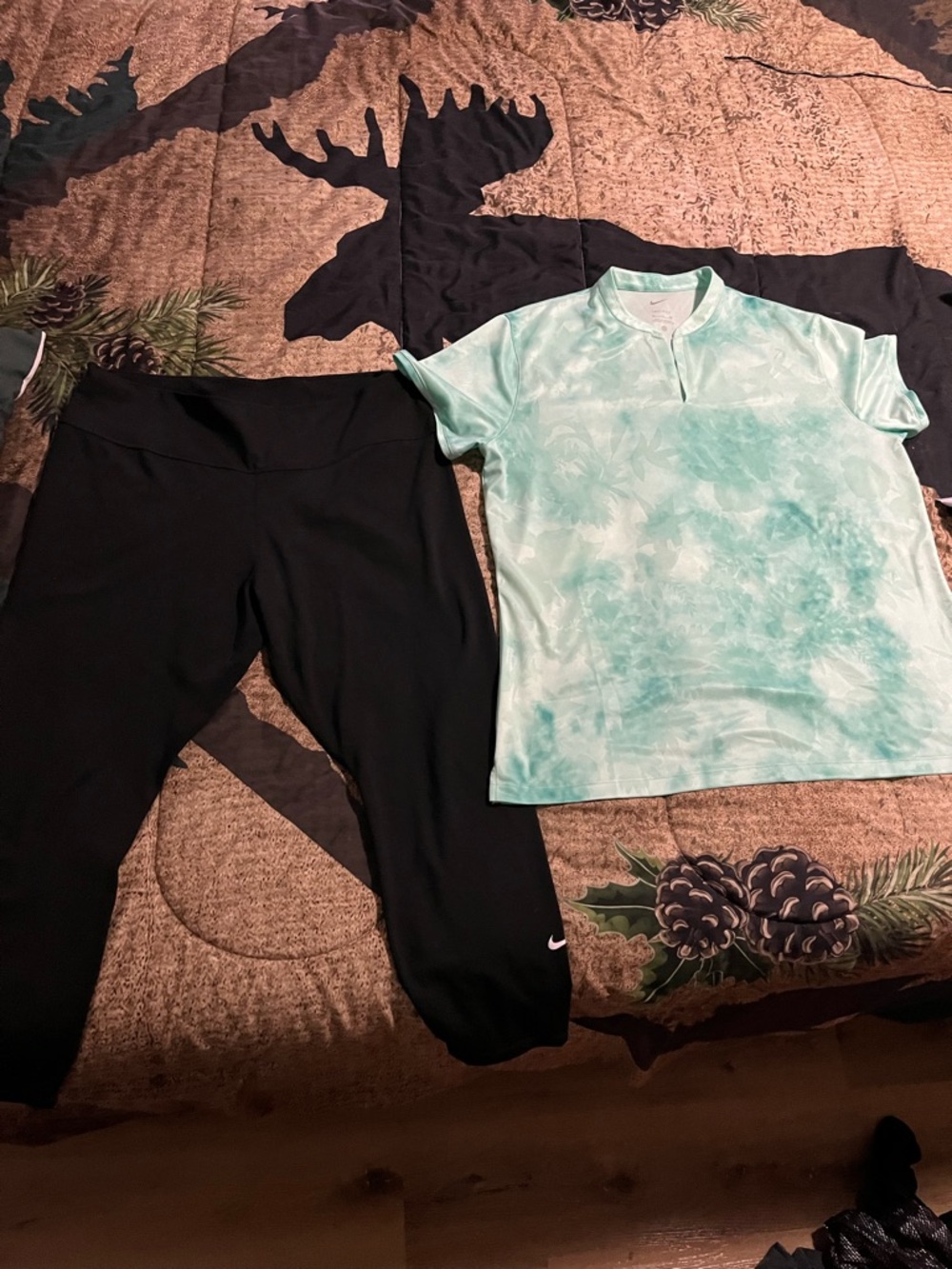 EUC NICE NIKE DRI FIT CAPRI SET SIZE X-LARGE